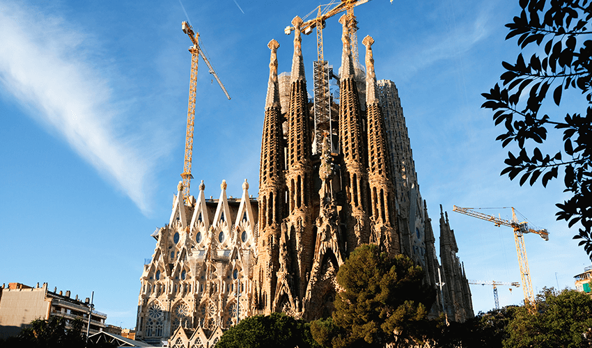 ten reasons to travel Barcelona